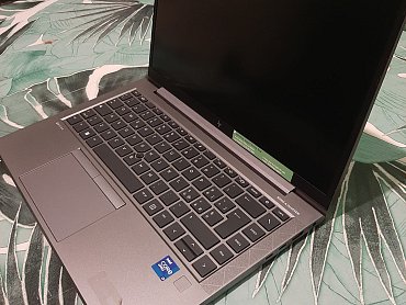 HP Zbook FireFly G8 1
