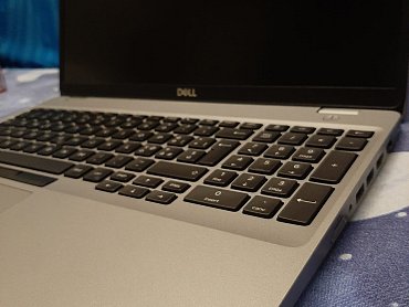 Dell latitude 5511 i7 16gb ram 1tb ssd